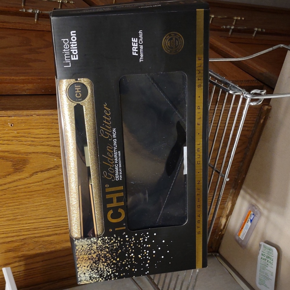 Chi Golden Glitter Ceramic Hairstyling Iron Limited Edition. Never used in box.